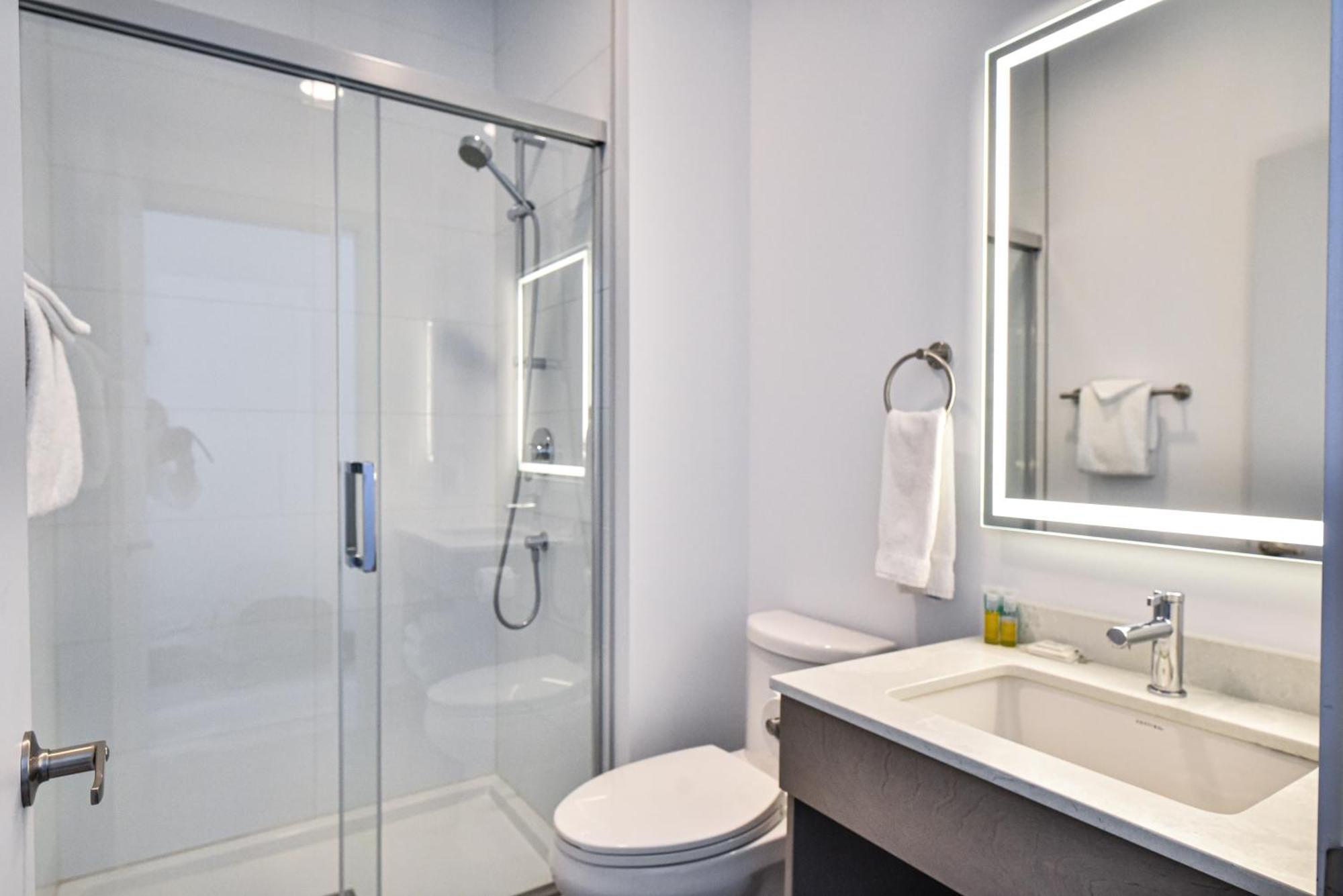 Repotel Lévis エクステリア 写真